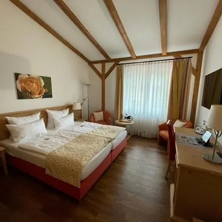 Golfpark Strelasund 酒店 Süderholz