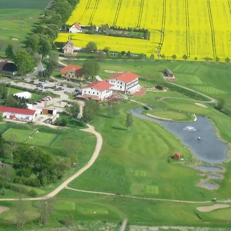 Golfpark Strelasund 3*