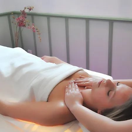 酒店 Golfpark Strelasund Süderholz