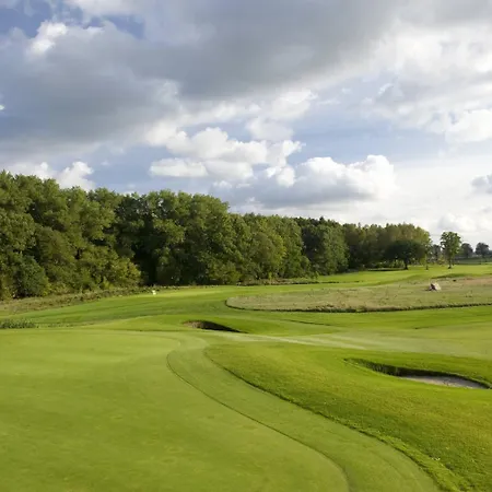 酒店 Golfpark Strelasund 3*