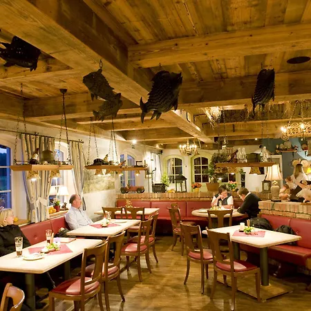 Hotell Golfpark Strelasund 3*