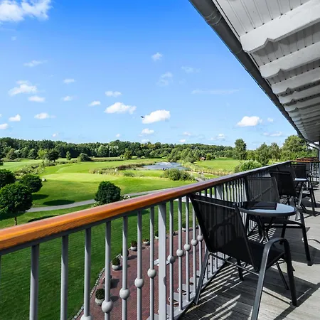 Golfpark Strelasund 酒店