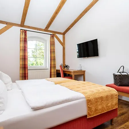 Golfpark Strelasund 酒店 Süderholz