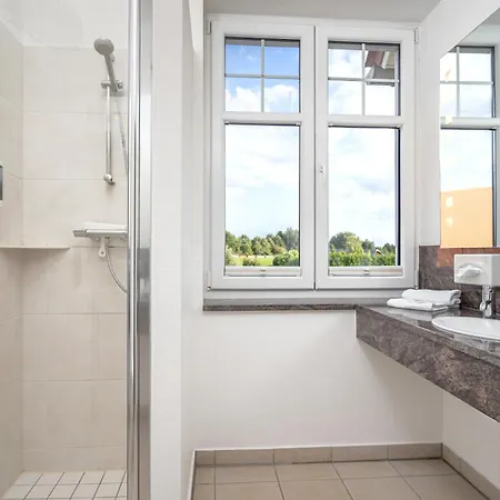 Golfpark Strelasund 酒店