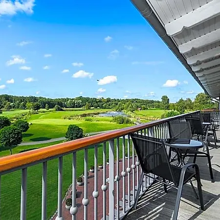 Hotel Golfpark Strelasund 3*