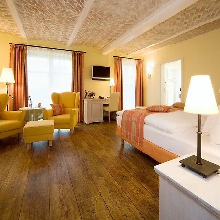 Golfpark Strelasund Hotell Süderholz